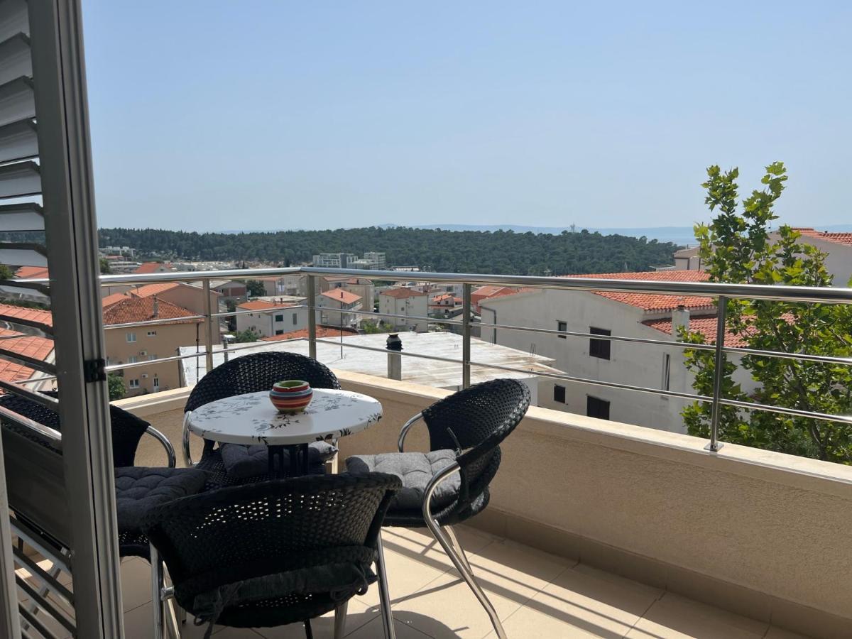 מאקרסקה Apartment Lucija - Cozy Flat In The City Center With A Sea View & Parking מראה חיצוני תמונה