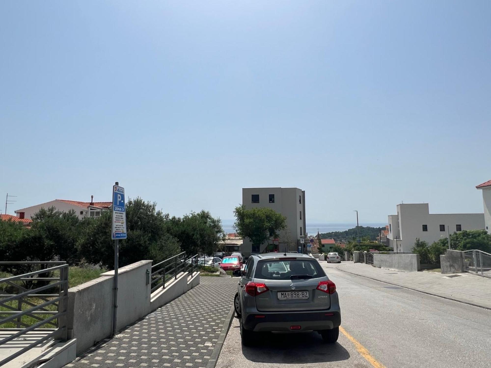 מאקרסקה Apartment Lucija - Cozy Flat In The City Center With A Sea View & Parking מראה חיצוני תמונה