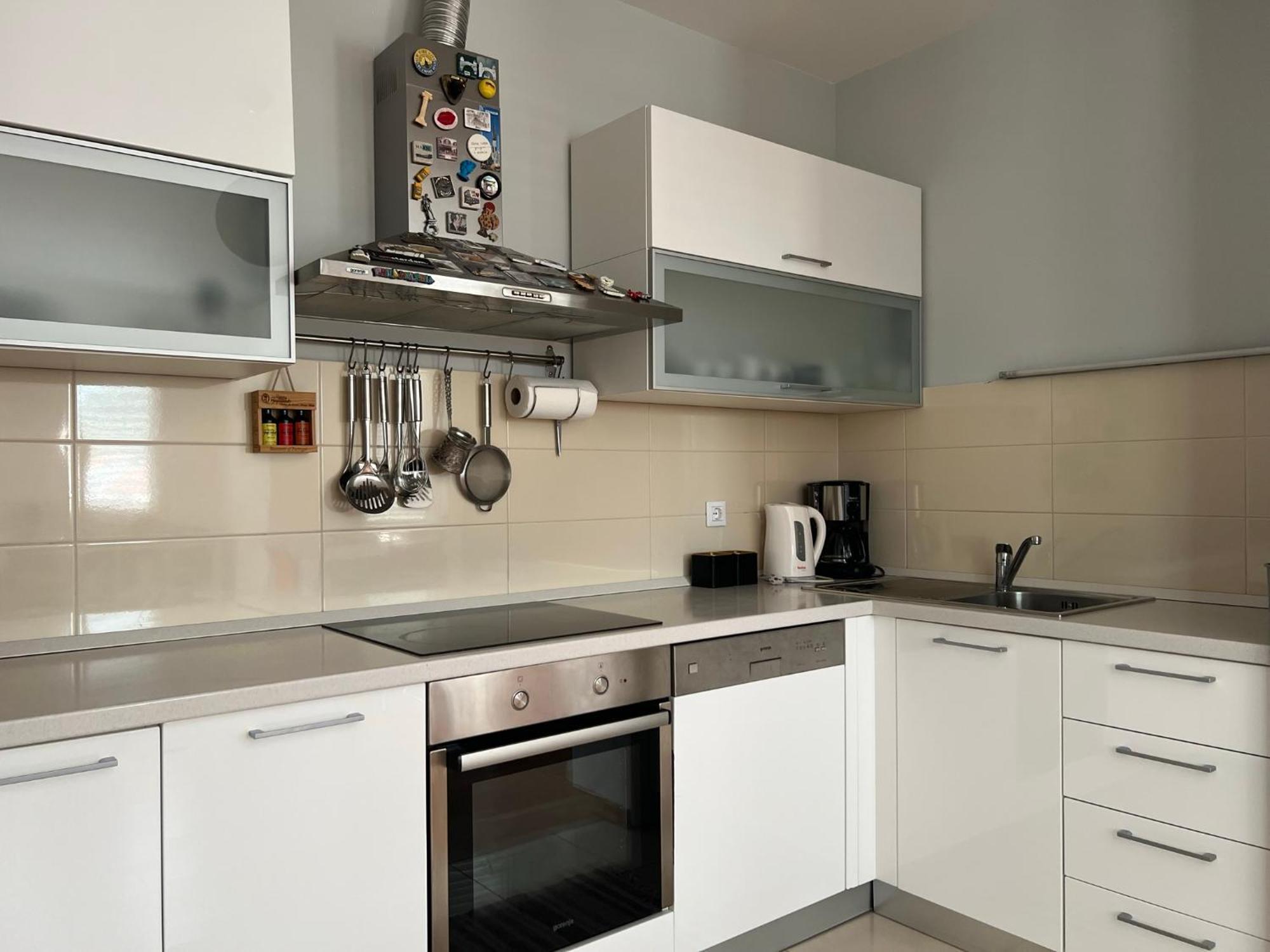 מאקרסקה Apartment Lucija - Cozy Flat In The City Center With A Sea View & Parking מראה חיצוני תמונה