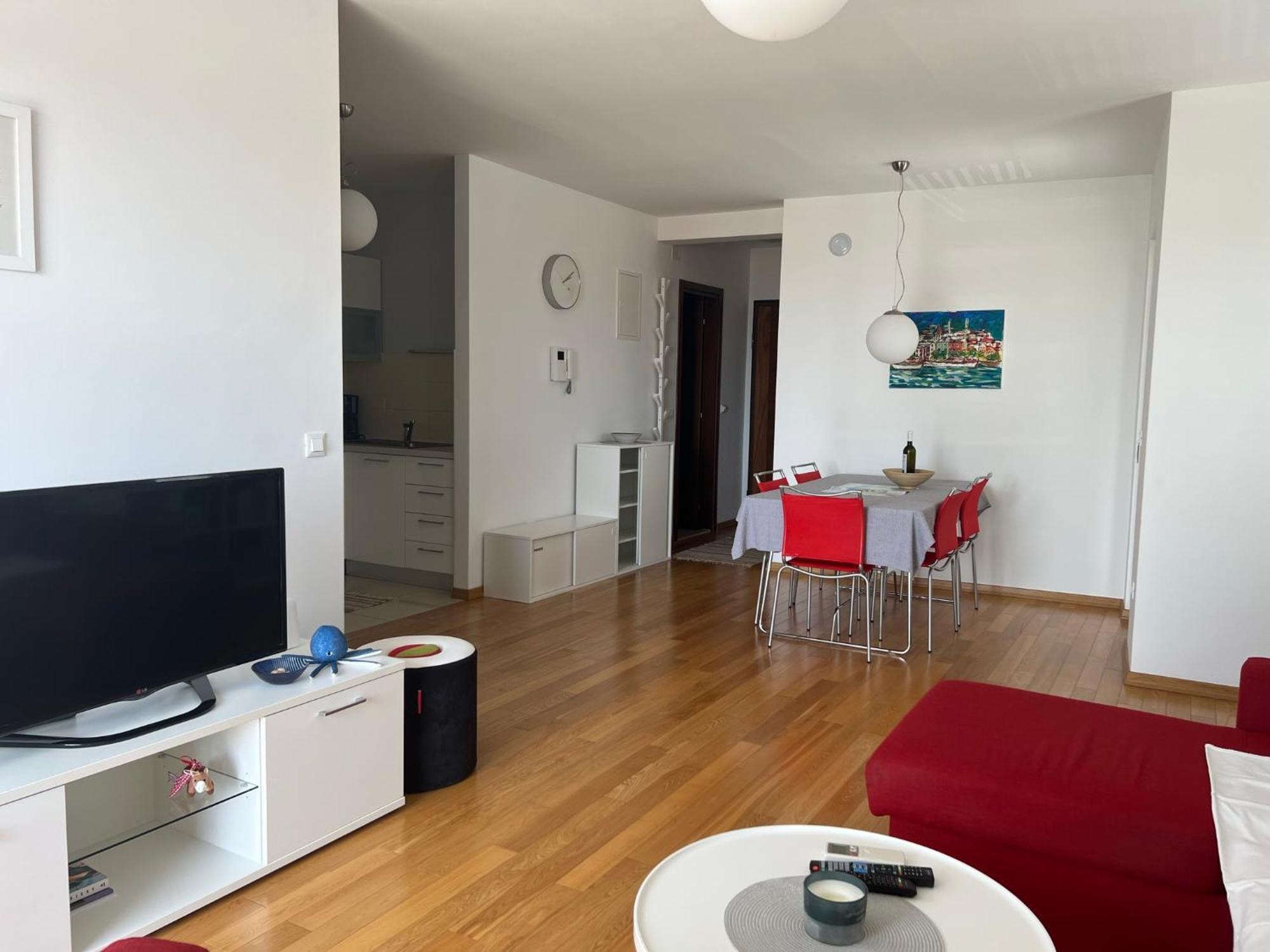 מאקרסקה Apartment Lucija - Cozy Flat In The City Center With A Sea View & Parking מראה חיצוני תמונה